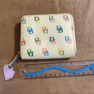 Dooney and Bourke wallet